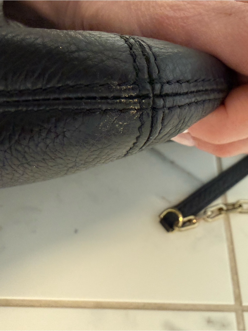 Tory Burch Black Leather Chain-Handle Shoulder Bag with Gold Hardware - Picture 3 of 5